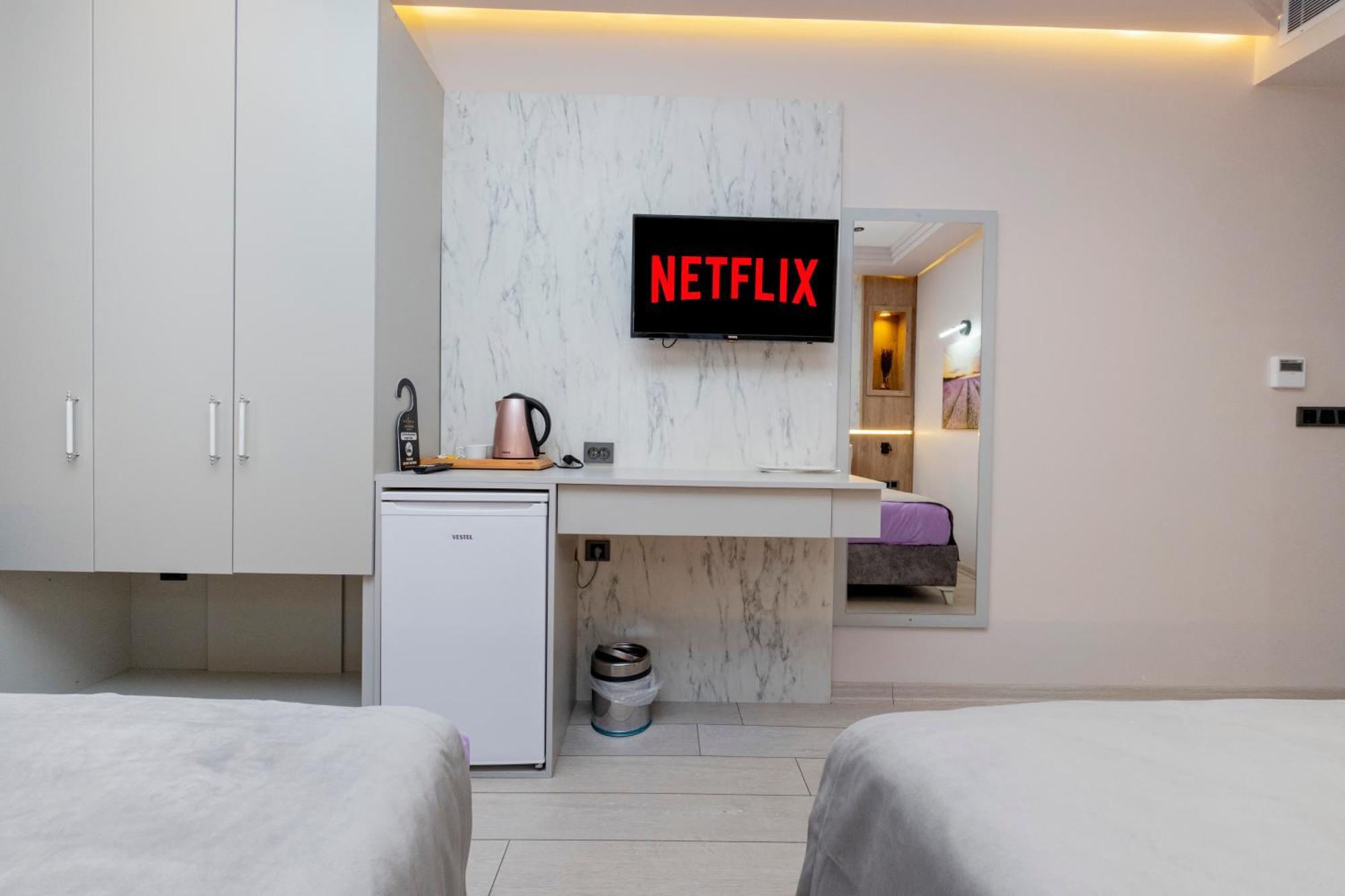 Lavender Airport Hotel Arnavutkoy Ngoại thất bức ảnh