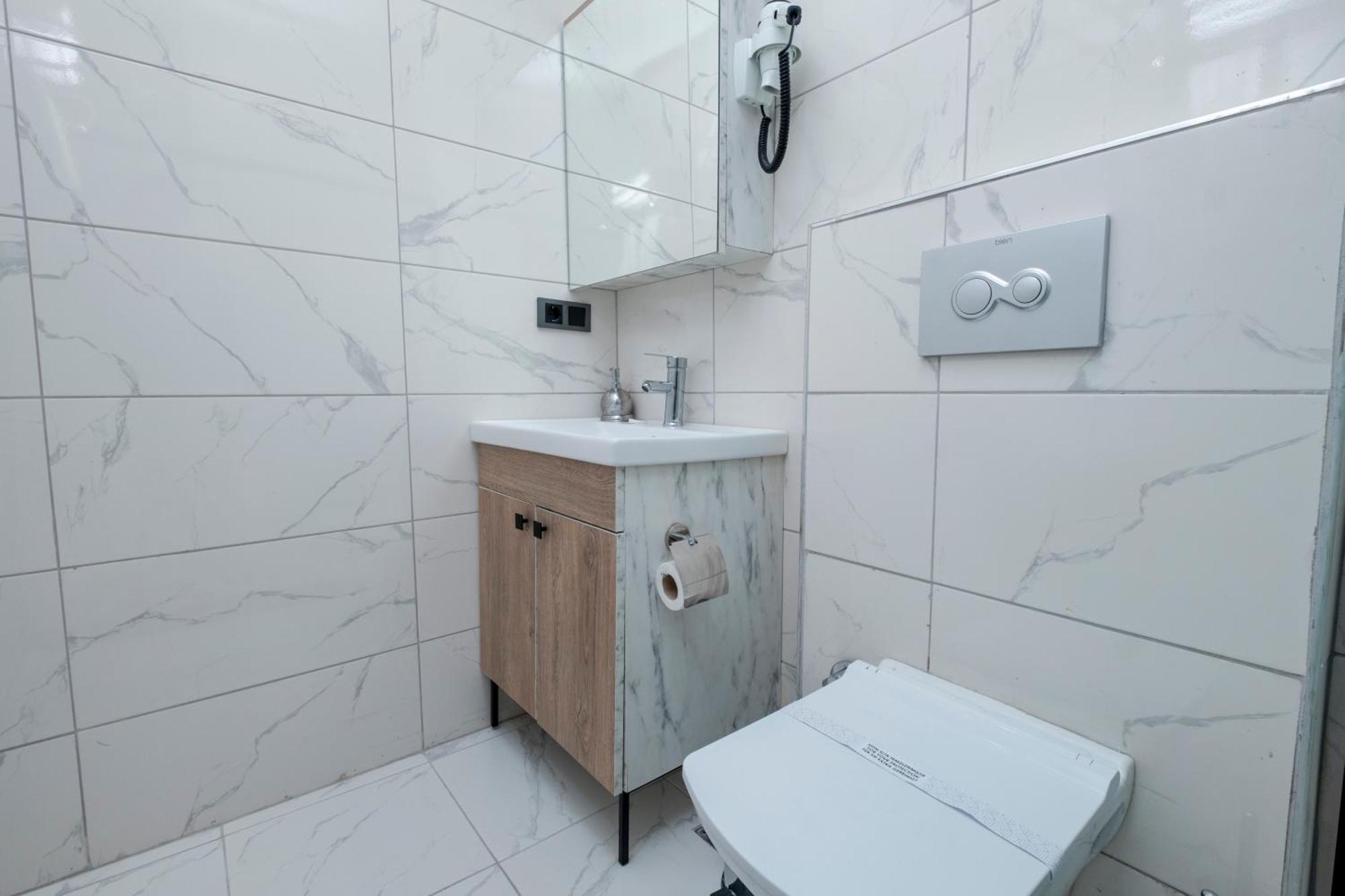 Lavender Airport Hotel Arnavutkoy Ngoại thất bức ảnh