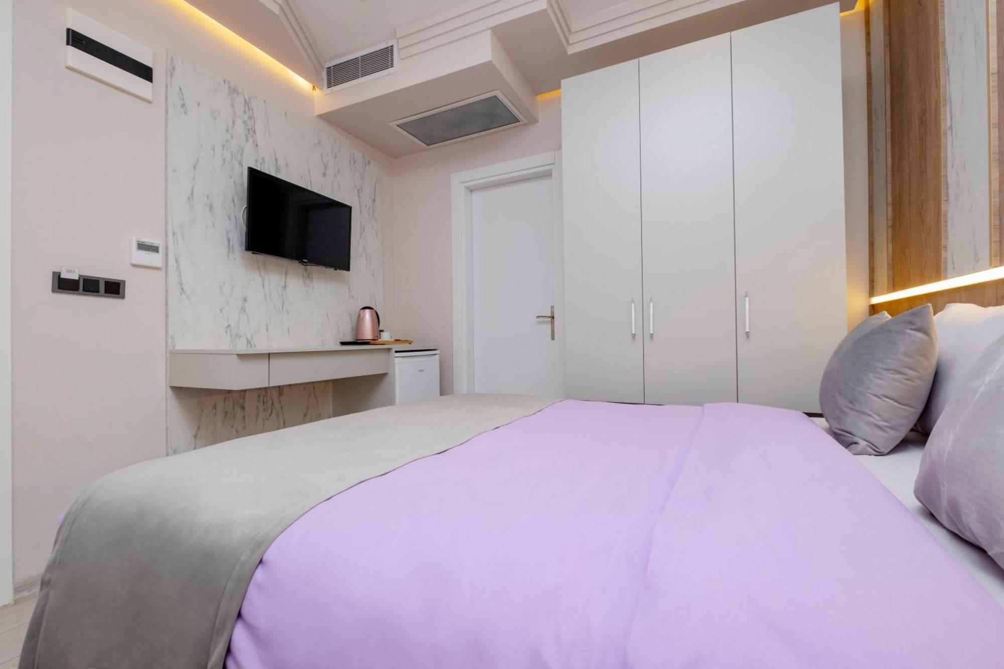 Lavender Airport Hotel Arnavutkoy Ngoại thất bức ảnh